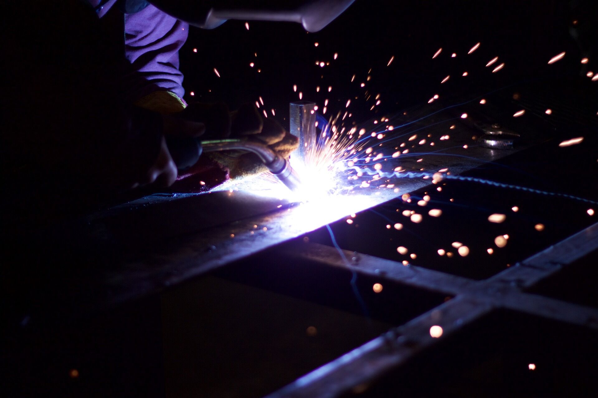 metalworking-g4df968add_1920